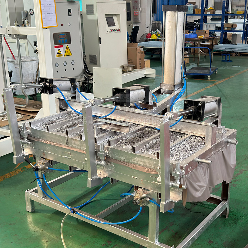 仿文化石聚氨酯發(fā)泡機(jī)